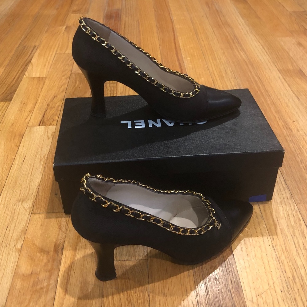 Chanel pump with heels